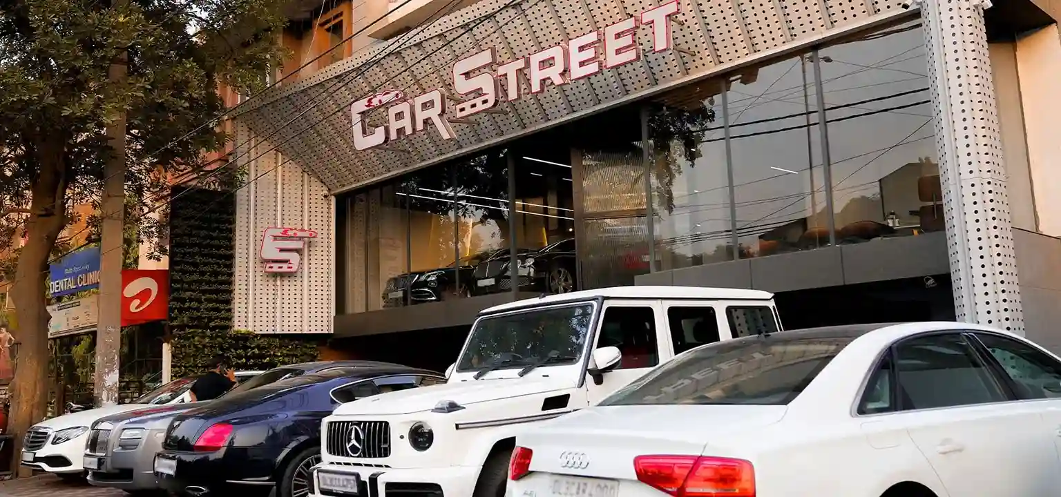 Buy Used Luxury Cars in Lucknow